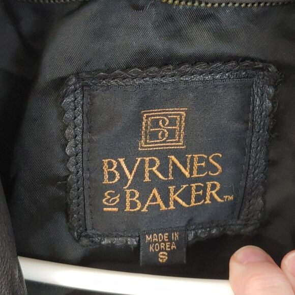 VTG Black Leather Bomber Jacket Byrnes & Baker Unisex Moto Jacket Size Small - Picture 3 of 10